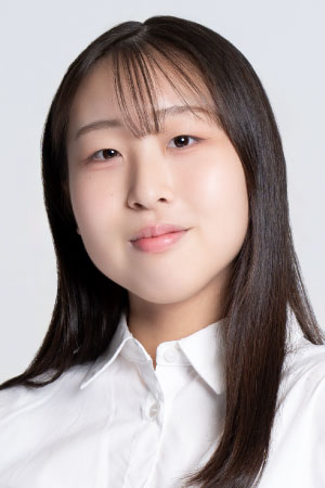 御法川真凜